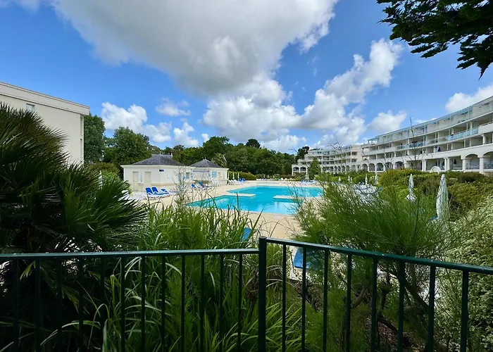 Terrasse, Piscine, Parking Confort