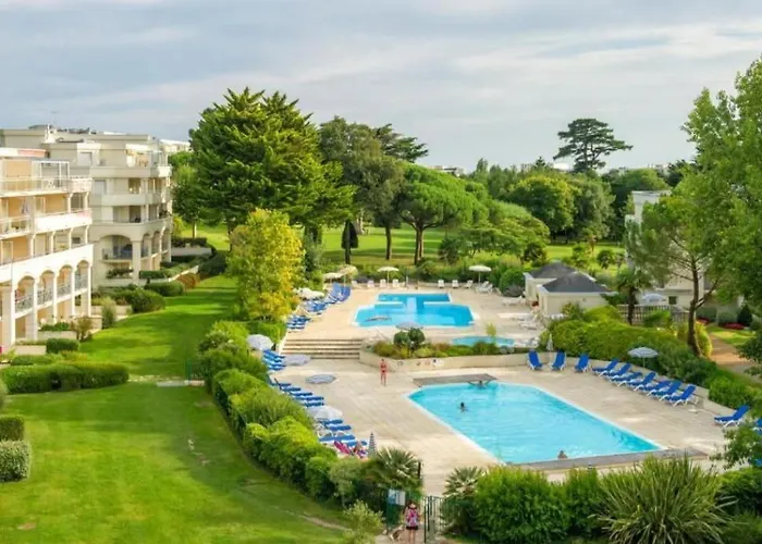 Terrasse, Piscine, Parking Confort